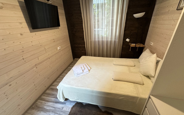 Ray V Shalashe Guest house