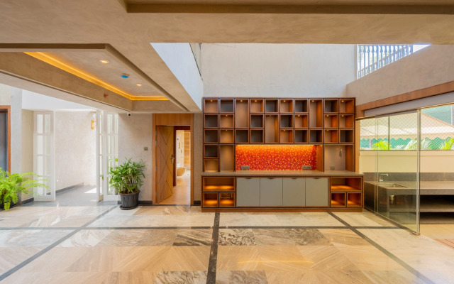 Отель The Passport