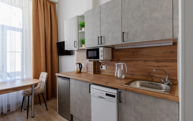 Dvuhurovnevaya S Parkovkoj V Tsentre Flat