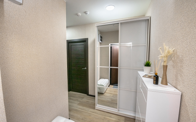 Апартаменты TopHouse на Можжевеловой 18, 2 этаж Двухкомнатные