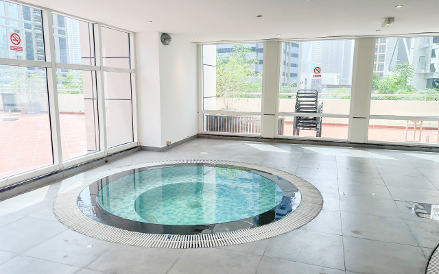 Cosmos Living Spacious Studio With Balcony Apartments