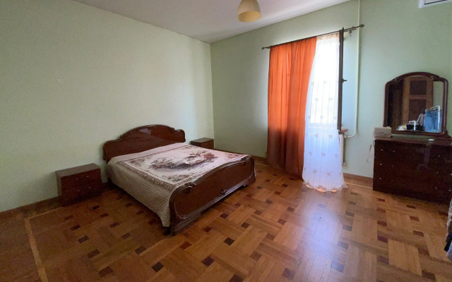 Private house Dom Pod Klyuch V Tsentre Sukhuma