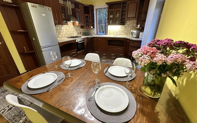 Uyutny Dom V 20-Ti Minutakh Ot Morya Private House