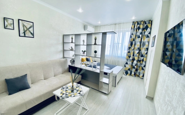 Уютная однокомнатная «Ромб» с видом на  лебединое озеро