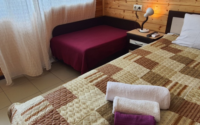 SeaLoo Hotel