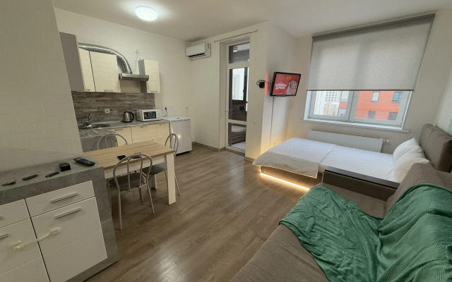 Tut Khorosho Na Azina 22k2 Flat