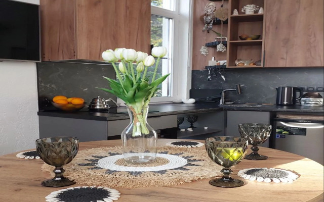 Dzenkhoum Prioritet Flat