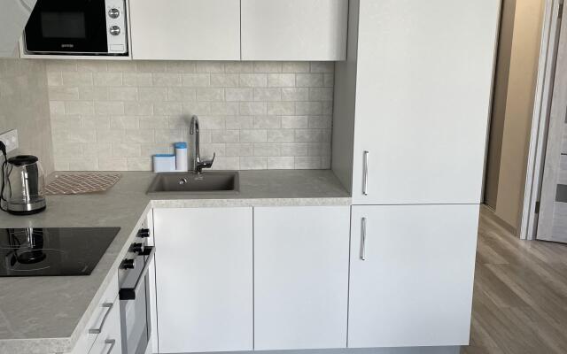Komfortabelnaya V Tyumeni Posutochno Flat