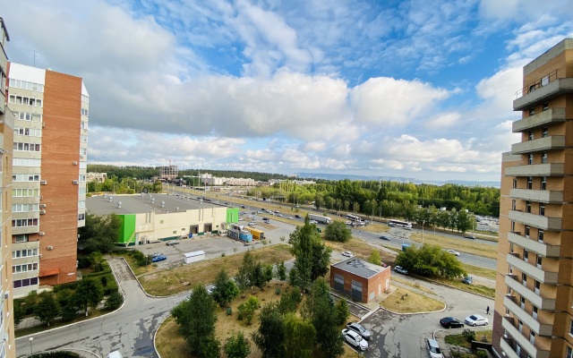 S vidom na zhigulevskiy zapovednik Apartments