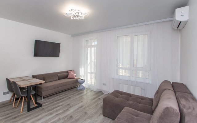 Квартира-студия уютная в новом доме