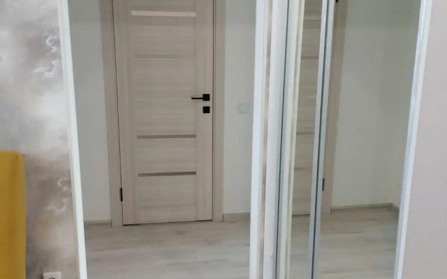 Uyutnaya Trekhkomnatnaya Kvartira 17/2 Flat