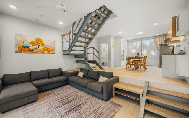 Riana Town Private house