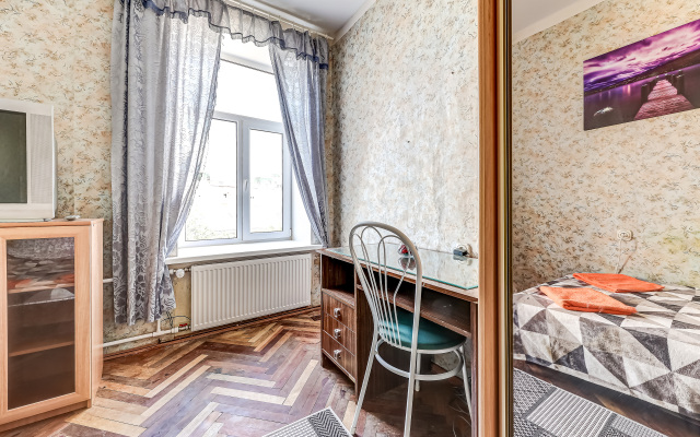 Апартаменты Уютная 3х комнатная квартира в центре СПБ