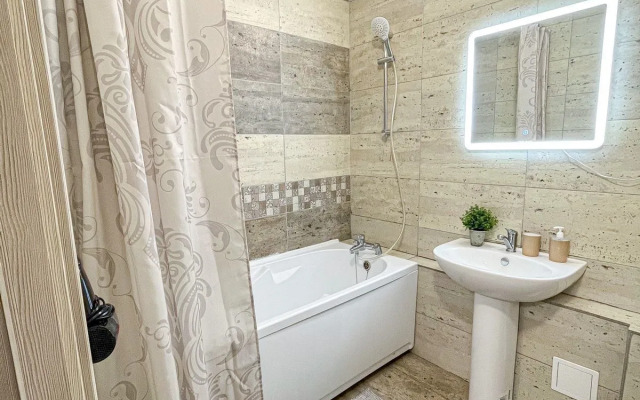 Квартира на Петра Ломако 14