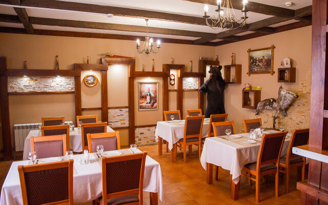 Aleksandrovskij Hotel