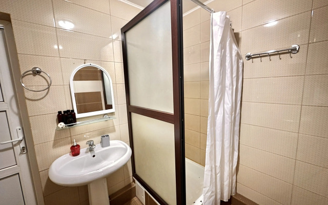 Квартира ArtHouse Dombay 10