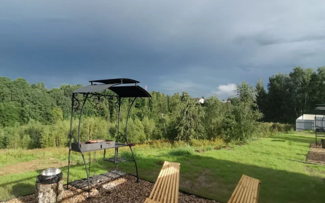 Частный Дом с Видом на Лесной Массив