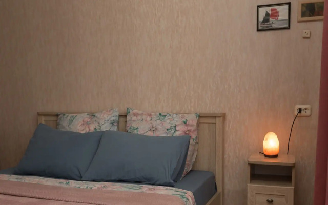 V Tsentre S Konditsionerom I Pianino Flat