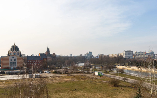 Tryoshka S Vidom Na Rybnuyu Derevnyu Flat