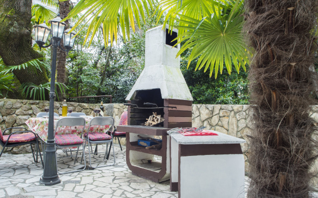 Karmelic Apartments