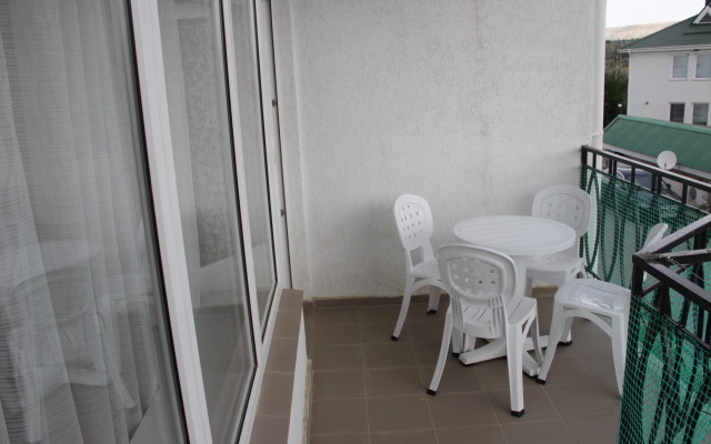 Asmi Apartments 5