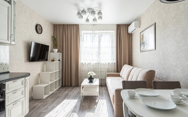 U Tsentralnogo Stadiona Flat
