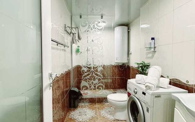 Na Prospekte Tauke Khana 33/3 Apart Hotel