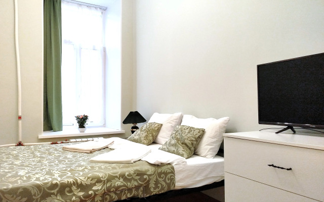 Квартира 4-комнатная в сердце Санкт-Петербурга