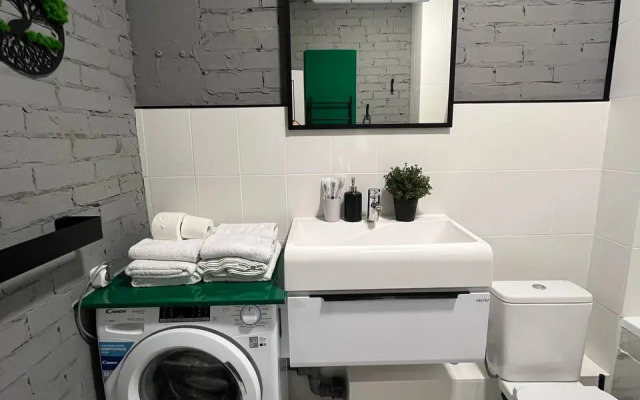 Prostornaya Kvartira Vblizi Zhd Vokzala Seti El Apart Flat