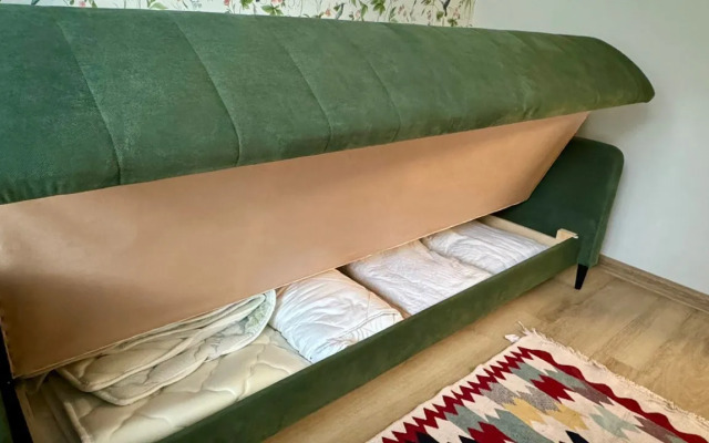 Квартира Трехкомнатная с Новым Дизайнерским Ремонтом