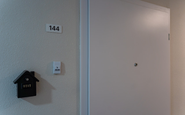 V ZhK Chernomorskiy-2 Ot LetoApart Apartments