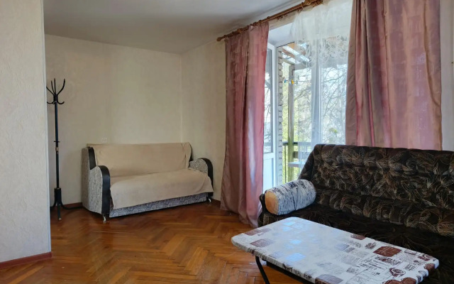 1 Kkv V Pesochnom Flat