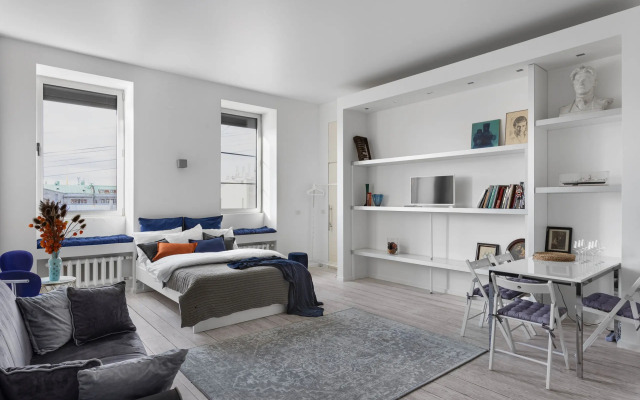 Апартаменты с Видом на Мойку