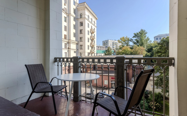 Апартаменты Стандартные с 3 спальнями и Балконом