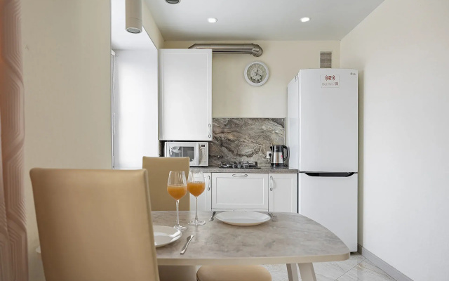 Sikarnye apartamenty na Bul'vare Pobedy