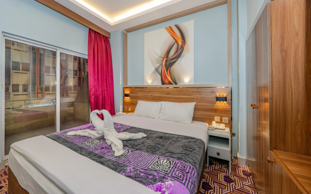 Tanha Hotel