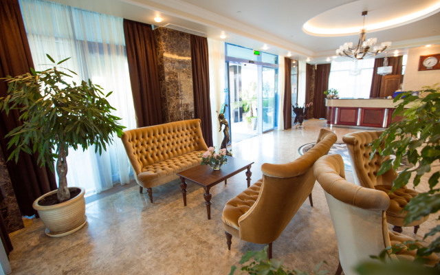 Grace El Paraiso Hotel