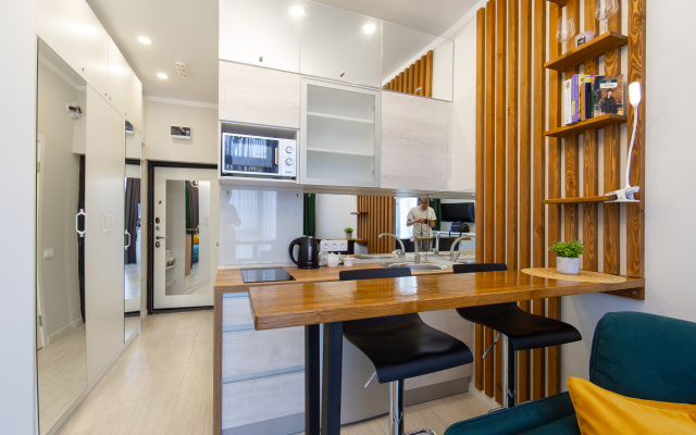 Studiya v elitnom ZHK Metropol' ot LetoApart Apartments