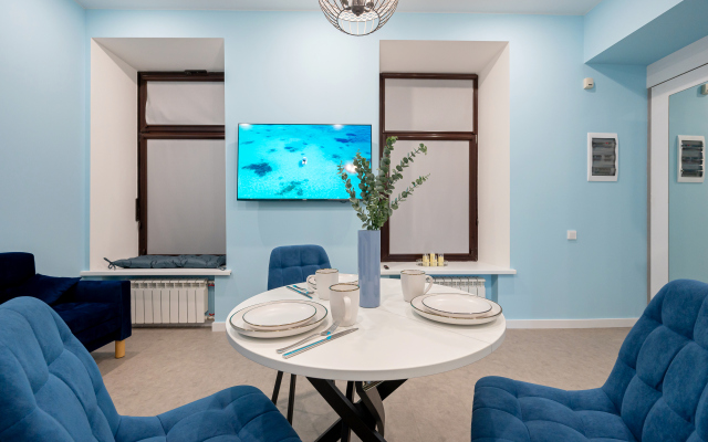 Uyutnaya studiya s vidom na naberezhnuyu Fontanki Apartments