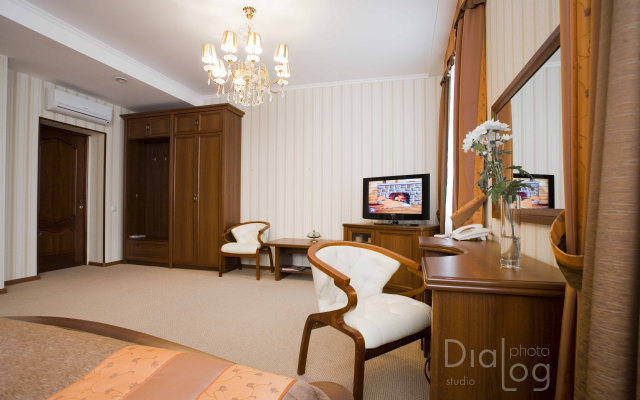 Metallurg Hotel