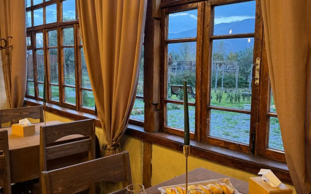 Guest house Moon Valley