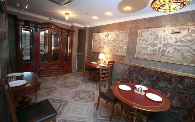 West Inn Hotel Baku