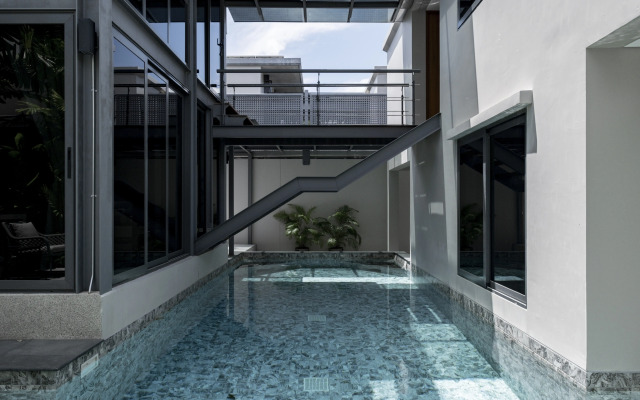 Modern Luxury Loft Riverhouse Villa