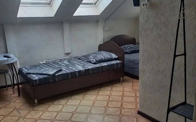 Студия на Горького 48 (50)