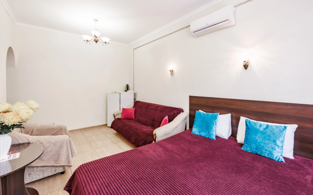 Ninel Guest House