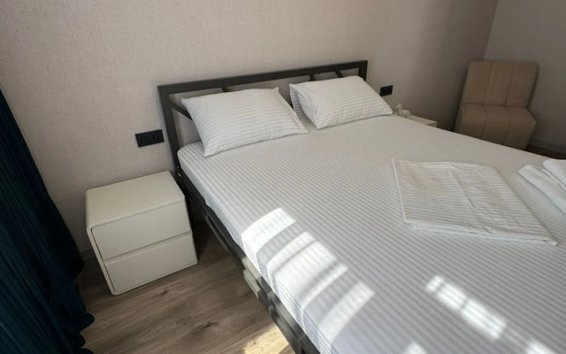 Pr. Molodezhny 19b Sektsiya Apartments