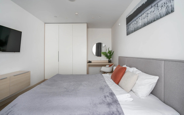 Квартира Шикарная Студия с Террасой