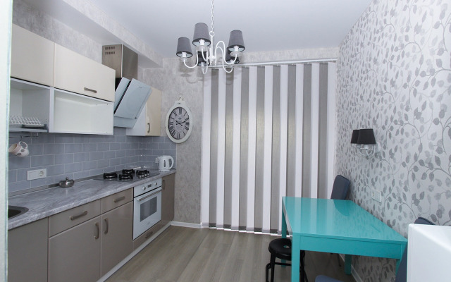 Roskoshnaya Dvukhkomnatnaya s Vidom na More v Feodosii Flat