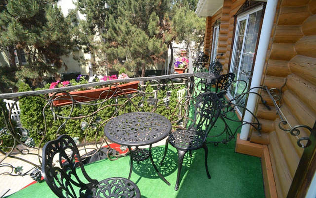 Отель Роман