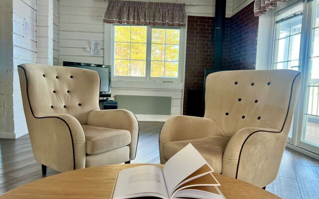 Частный Дом Озеро Лунное 4